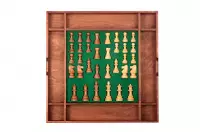 Drewniana kasetka z przegródkami na figury szachowe